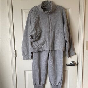 LABIJOU Gray Women’s Jogger Set.